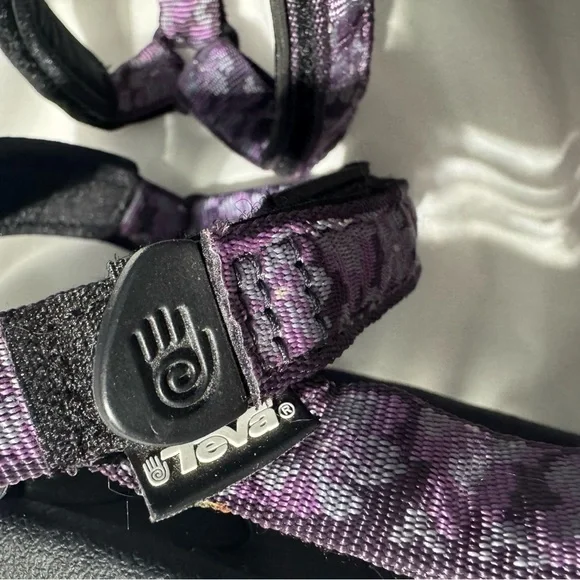 Teva Hurricane Sandals Style 5455 – Purple Floral Print – Women’s Size 11 Hiking - Picture 10 of 11